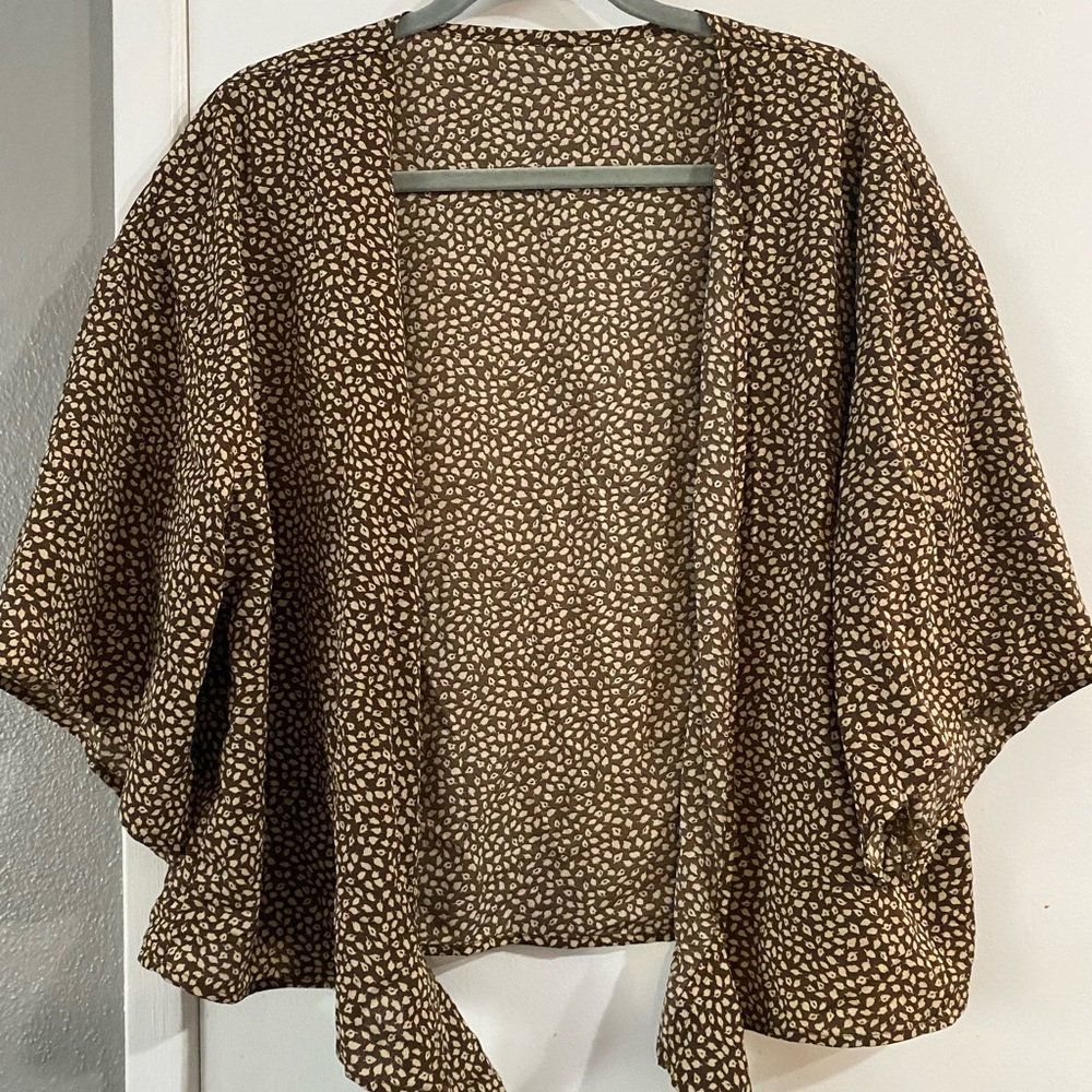 Tie front blouse/shawl